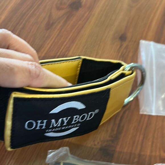 NEW Oh My BOD Gym cuffs for cable leg exercises metallic gold one pair - Picture 2 of 3